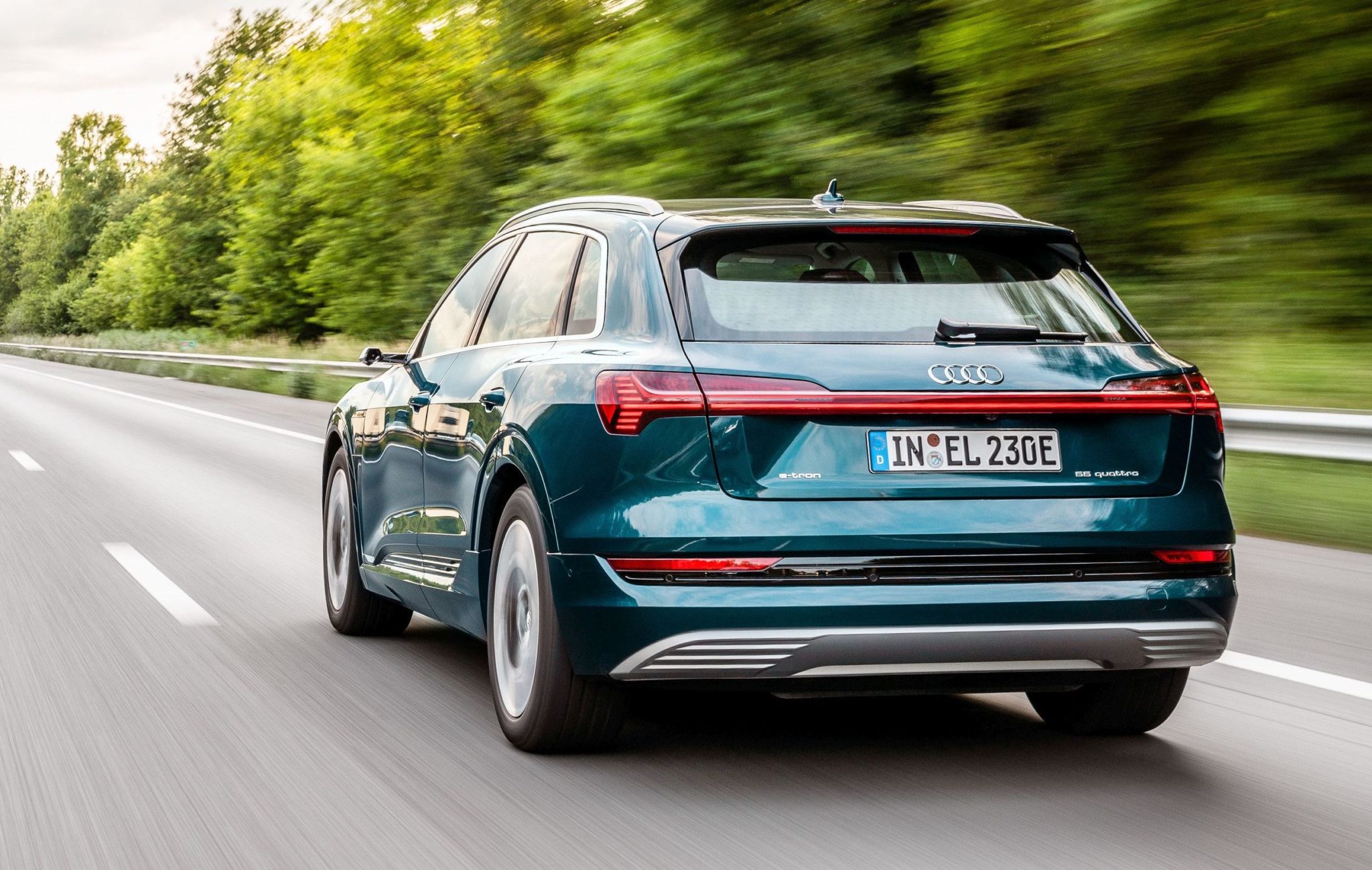 Audi etron 55 Luxus macht an Puls Magazin