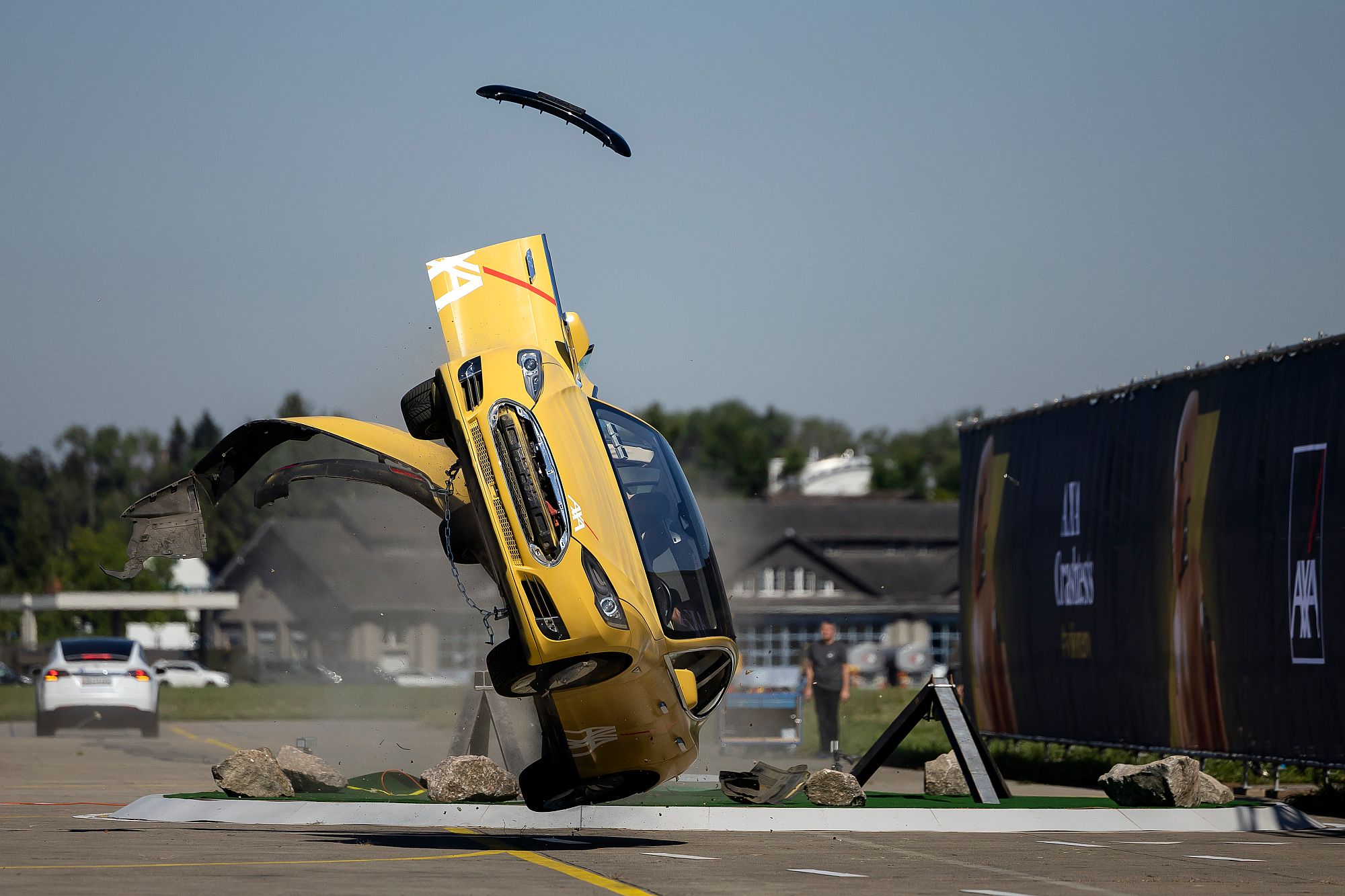 Crashtests: Wo E-Autos Schwächen Zeigten – Puls Magazin