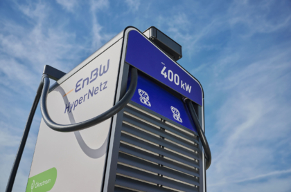 Dieser High Power Charger (HPC) von EnBW liefert bis zu 400 kW. Solche HPC sollen am neuen Schnellladepark bei Öhringen stehen. Foto: EnBW